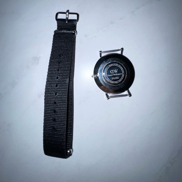 COPY - Daniel Wellington Classic Black / Silver Watch ( Gift Set ) - Picture 11 of 14